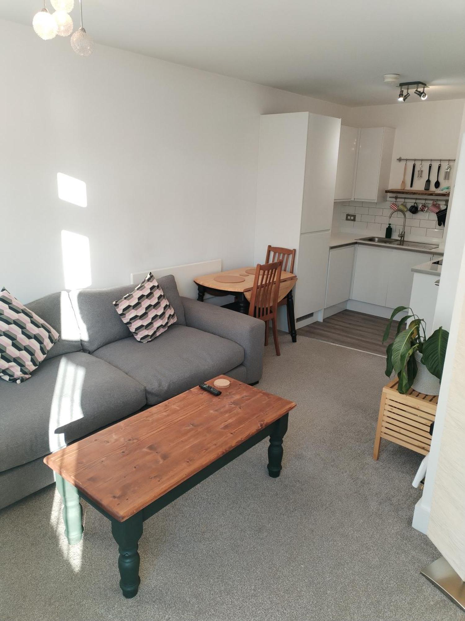 Cozy Flat With Parking Perfect For Families *