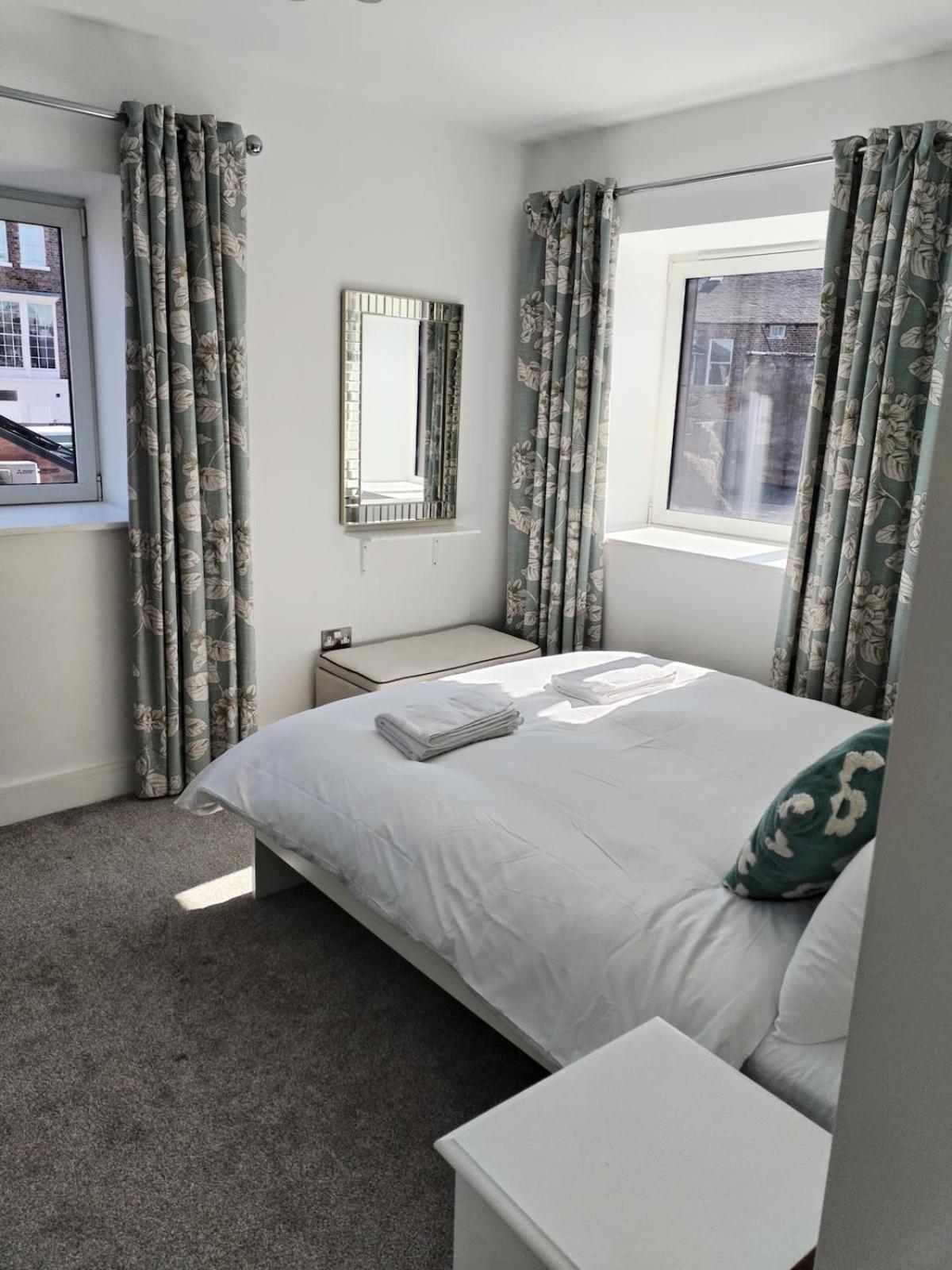 Apartment Cozy Flat With Parking Perfect For Families